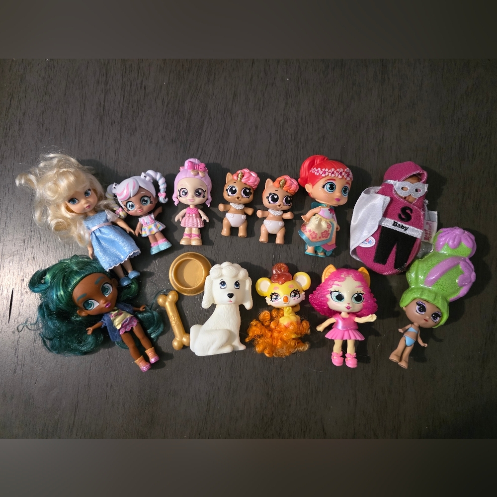 Random doll lot - Picture 1 of 1